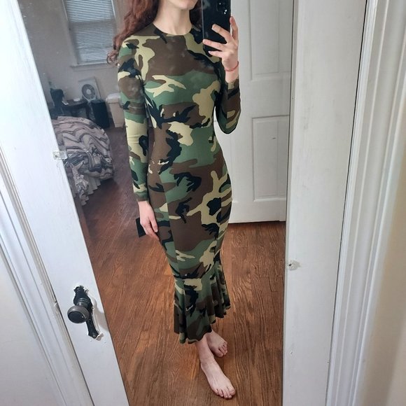 Norma Kamali Camouflage Black Green Fishtail  Long Sleeve Crew Fishtail Dress - Picture 1 of 10